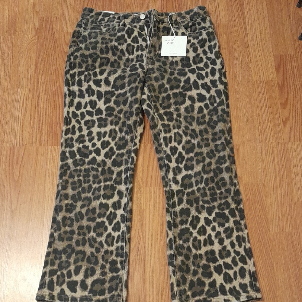 Stylish Leopard Print Wide Leg Jeans Brand NEW FOR 2026